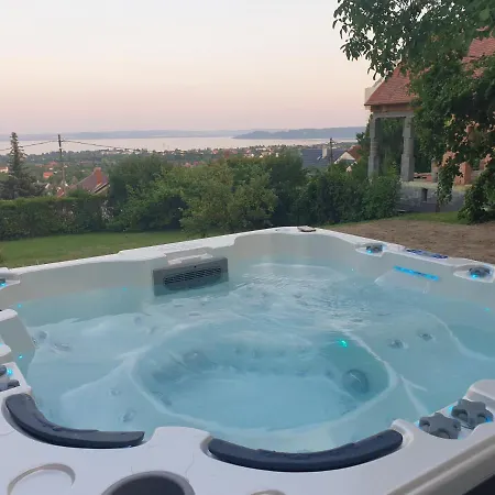 Апартаменты Lakeview Балатонфюред