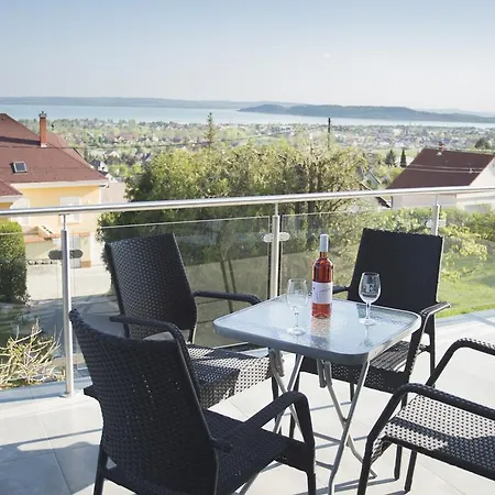 Lakeview Apartman *