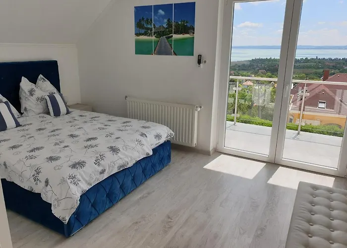 Lakeview 블로톤퓌레드