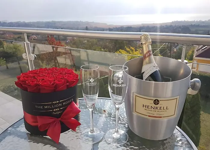 Lakeview 아파트 블로톤퓌레드