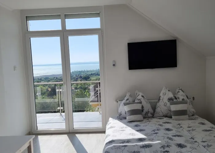 Lakeview 블로톤퓌레드