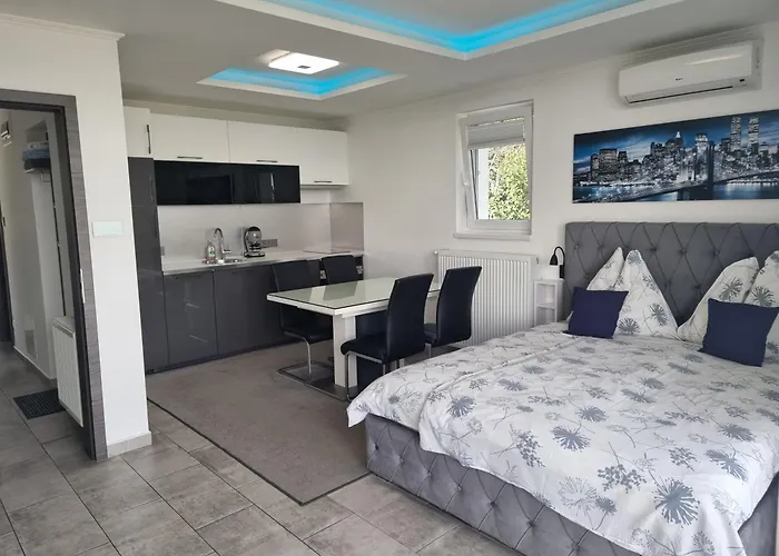 아파트 Lakeview 블로톤퓌레드