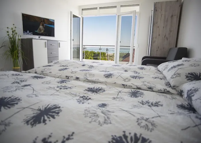 Lakeview Daire